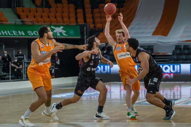 坚实的基础 坚实的基础