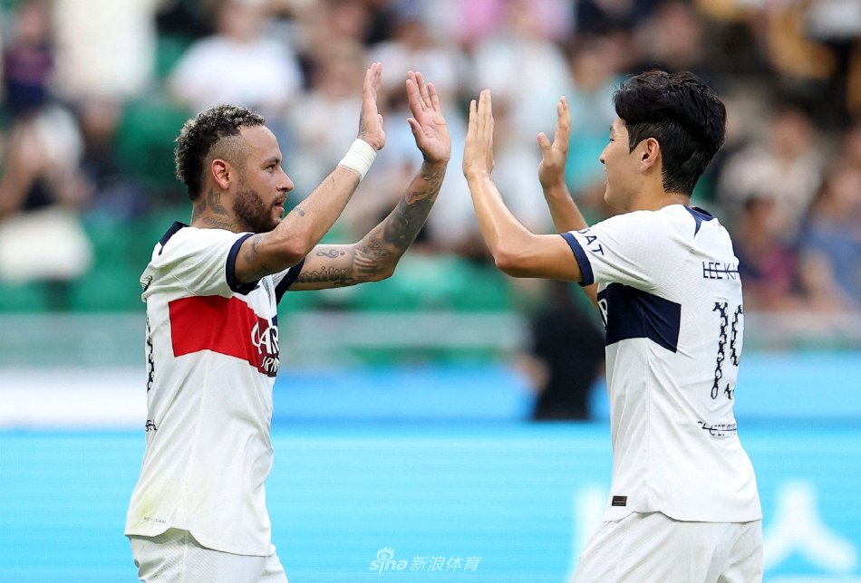 向他看齐 向他看齐